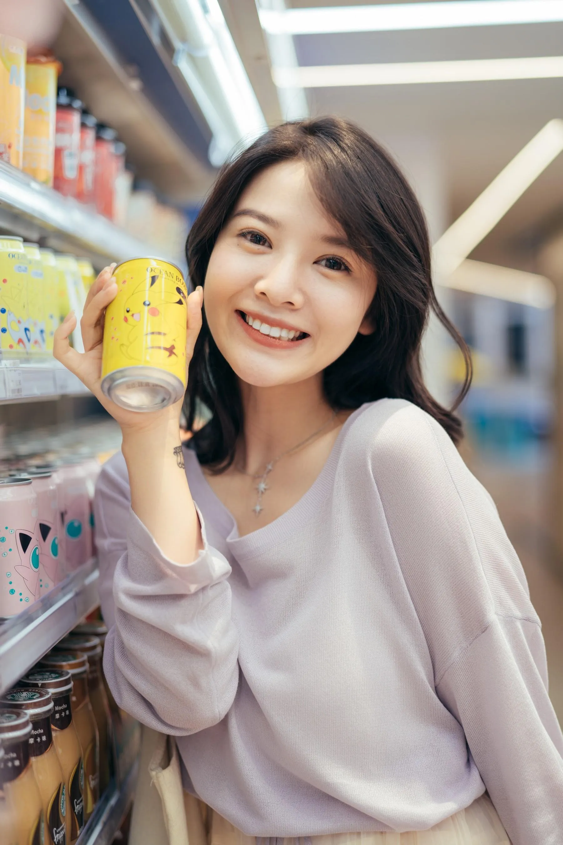 [YITUYU艺图语]2022.01.26 一大堆零食，便利店里的小满足 喵喵喵是锦儿呀 [26P]插图5